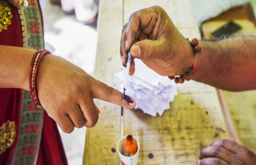 गाजियाबाद में 3 बजे 41.13 प्रतिशत लोगों ने किया मतदान 