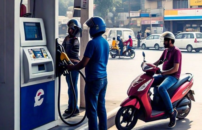 'No Helmet, No Fuel' अभियान, हेलमेट न पहनाने वालों के खिलाफ जिला प्रशासन का बड़ा फैसला 