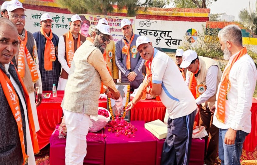 शहीद धन सिंह कोतवाल की याद में भावपूर्ण कार्यक्रम, सैकड़ों लोगों ने लिया भाग 