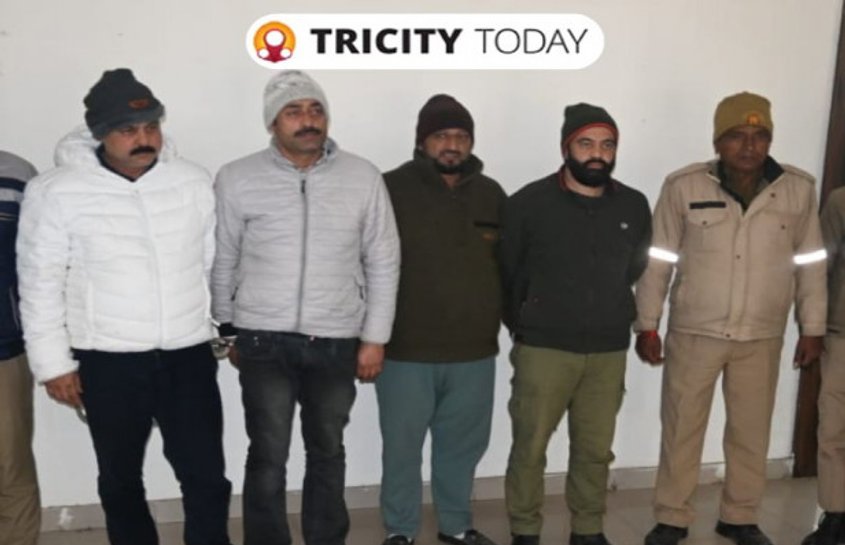 पुलिस ने पकड़े चार कश्मीरी, बिना लाइसेंस चला रहे थे सिक्योरिटी एजेंसी